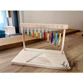   Montessori háromszöges gyöngysortartó és számoló tábla